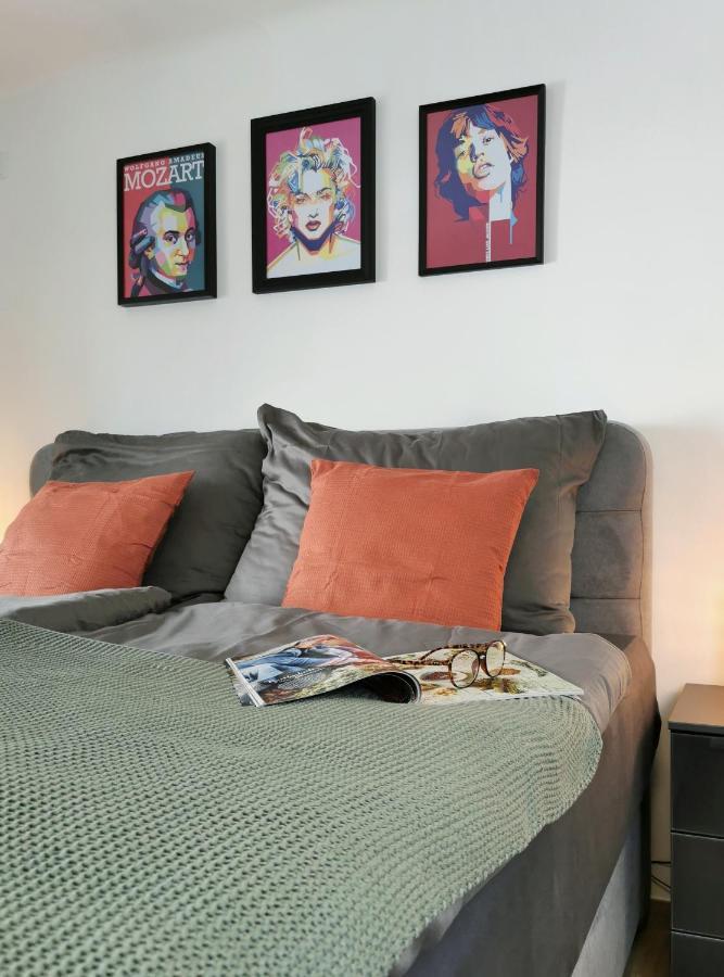 Neues City Center Piano Appartement Mit Netflix Klagenfurt am Woerthersee ภายนอก รูปภาพ