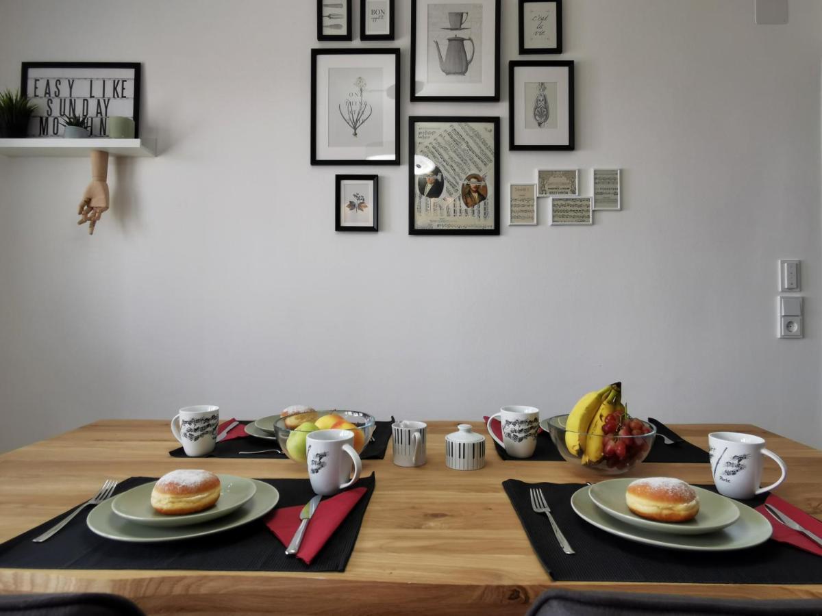 Neues City Center Piano Appartement Mit Netflix Klagenfurt am Woerthersee ภายนอก รูปภาพ