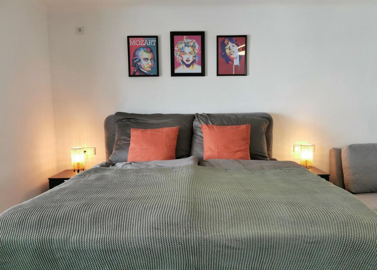 Neues City Center Piano Appartement Mit Netflix Klagenfurt am Woerthersee ภายนอก รูปภาพ